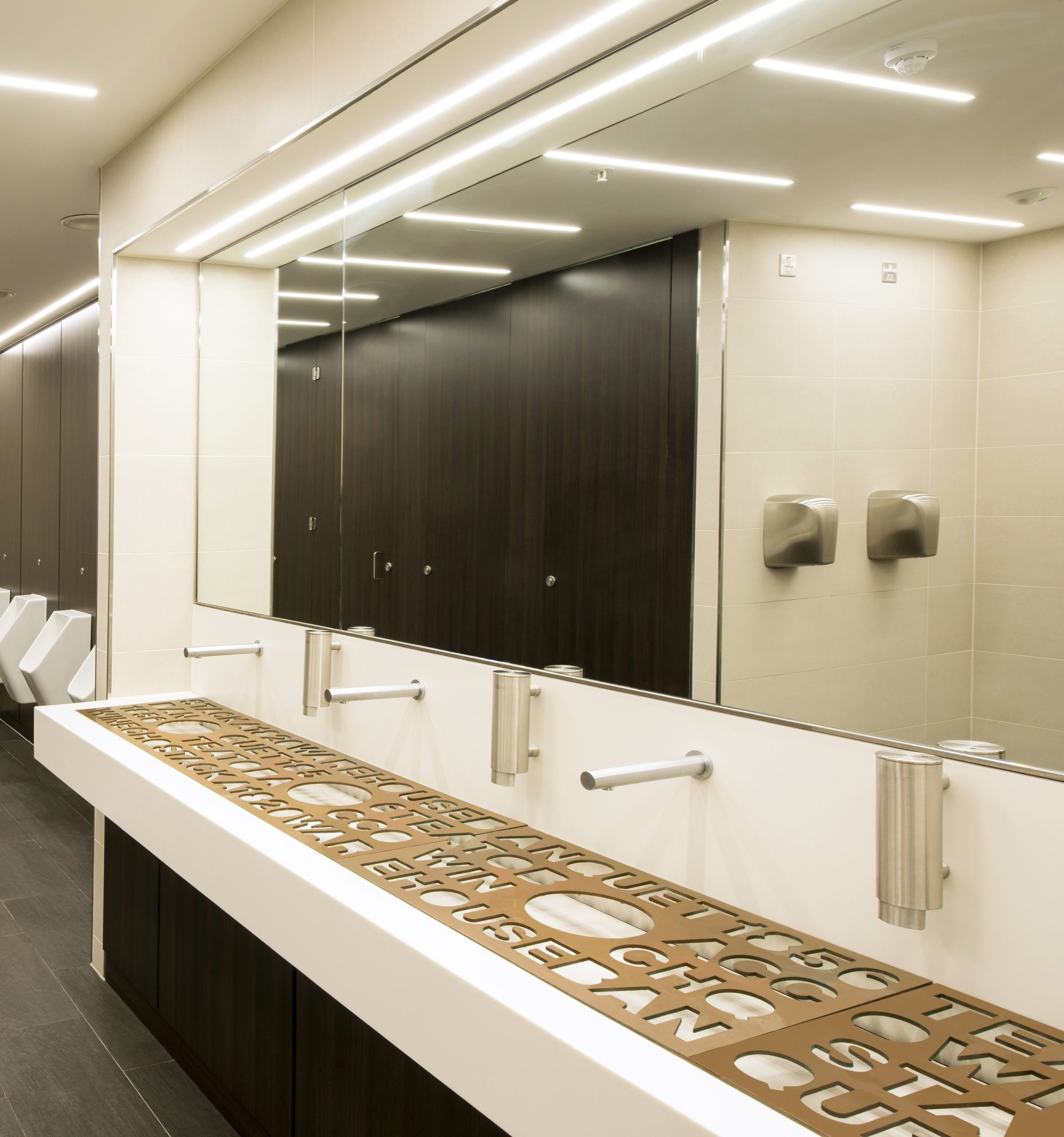Design Plus