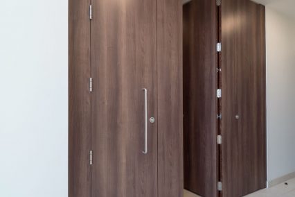 Esteem system in walnut laminate