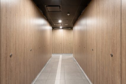 Line Ultra full height cubicles